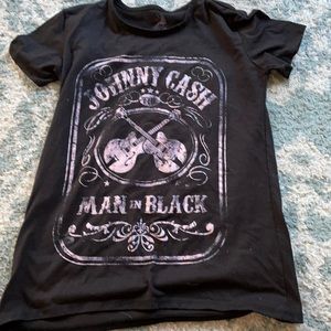 Good condition black Johnny cash shirt.